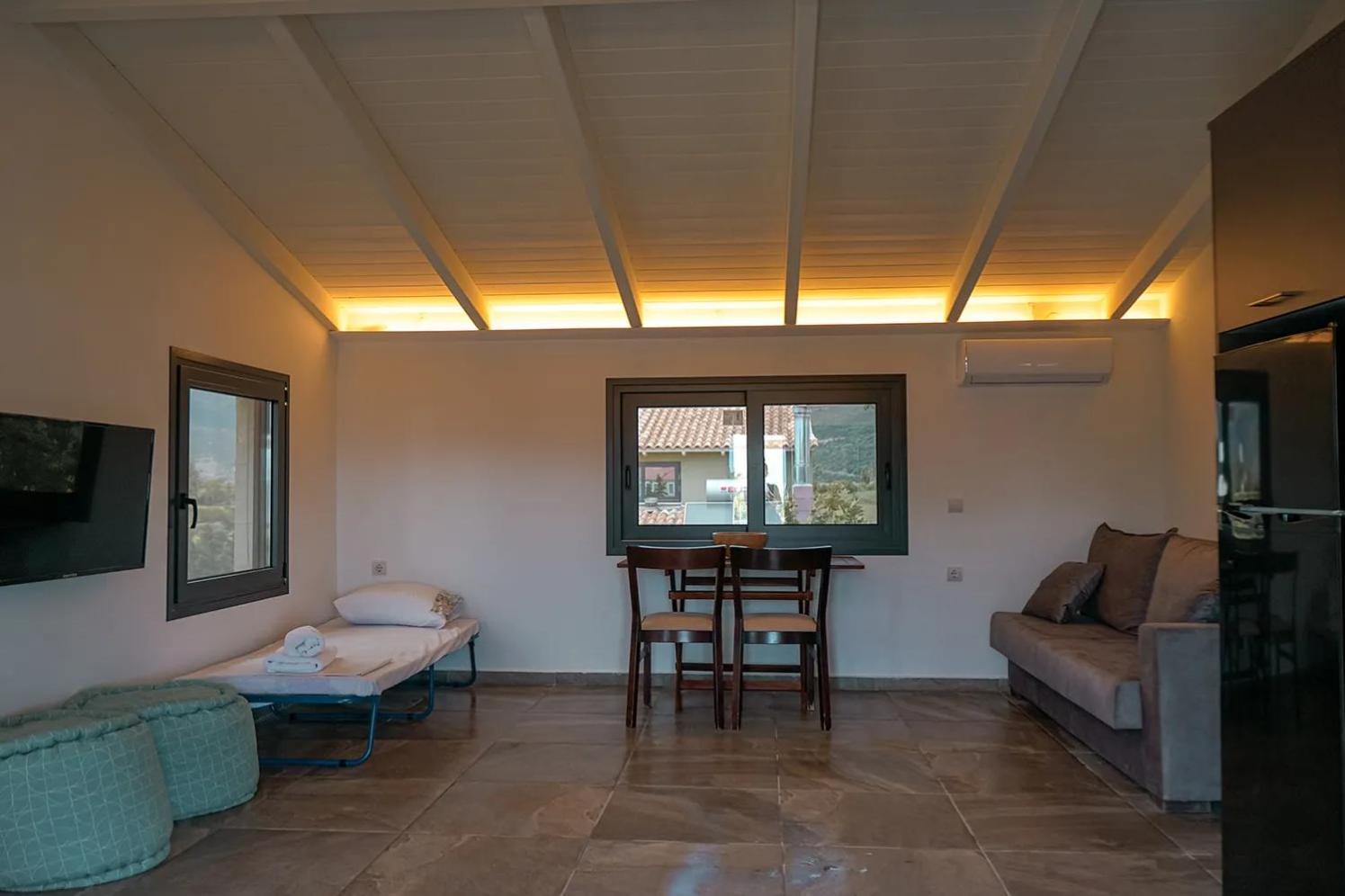 נפפקטוס Mak Home Luxury Apartments מראה חיצוני תמונה