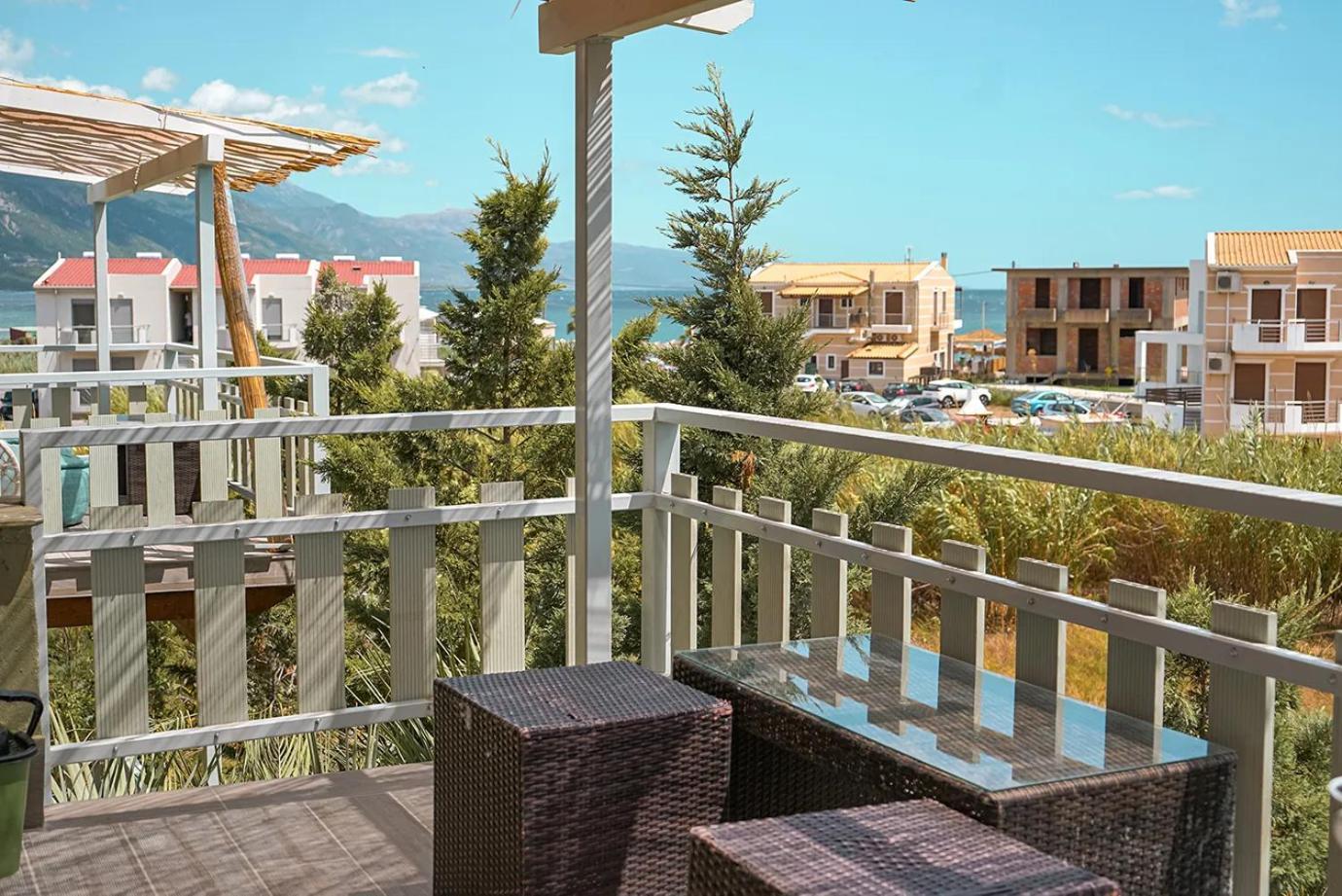 נפפקטוס Mak Home Luxury Apartments מראה חיצוני תמונה
